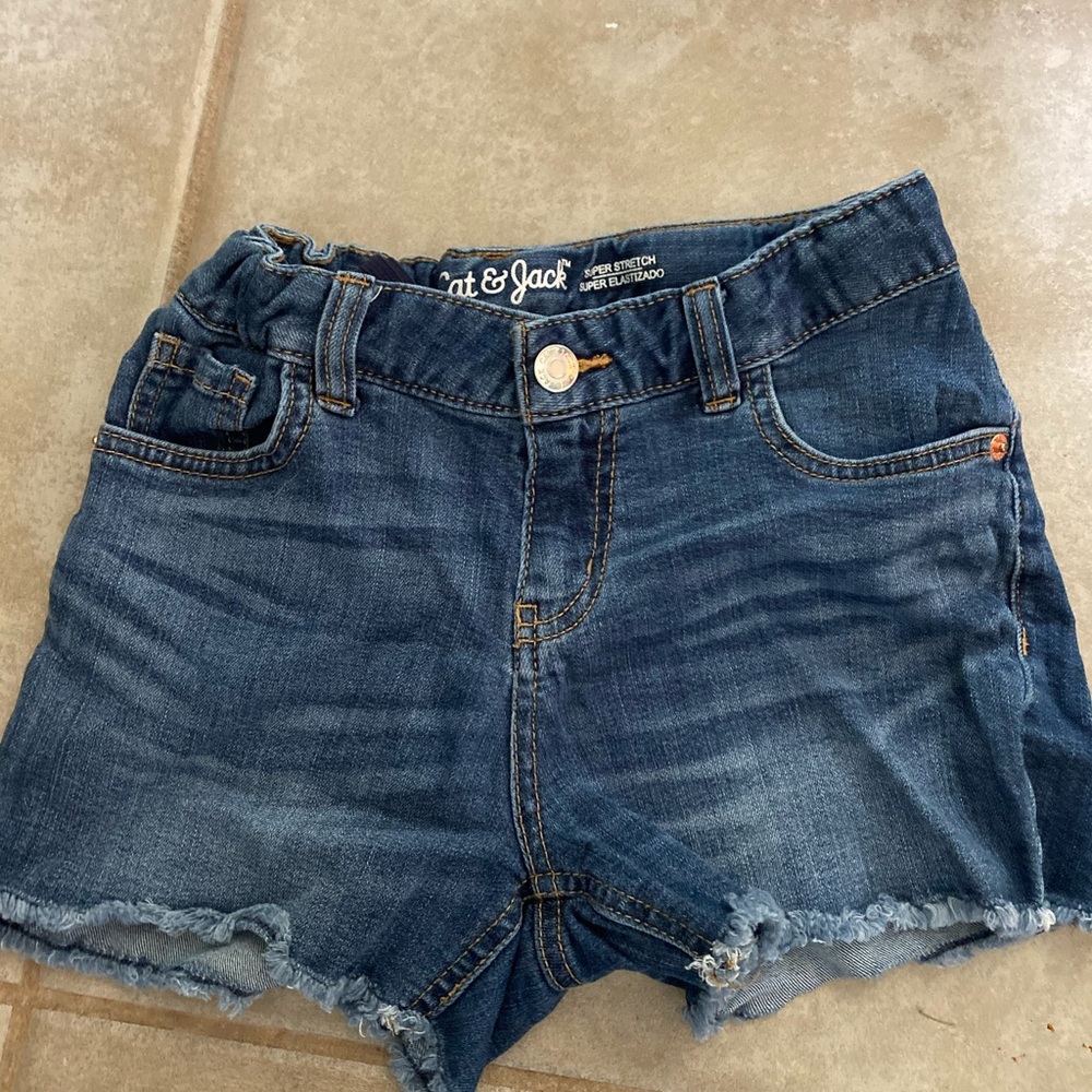 Size 10/12 short never worn!